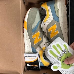 New Balance 997 sneakers